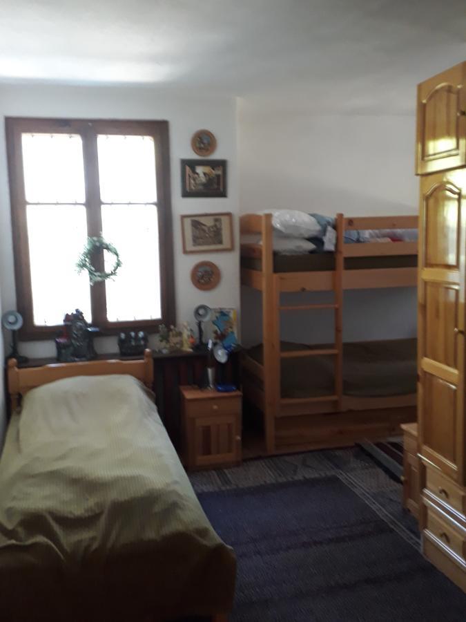Chuchi Guest House 1 Zlatna Panega Екстер'єр фото