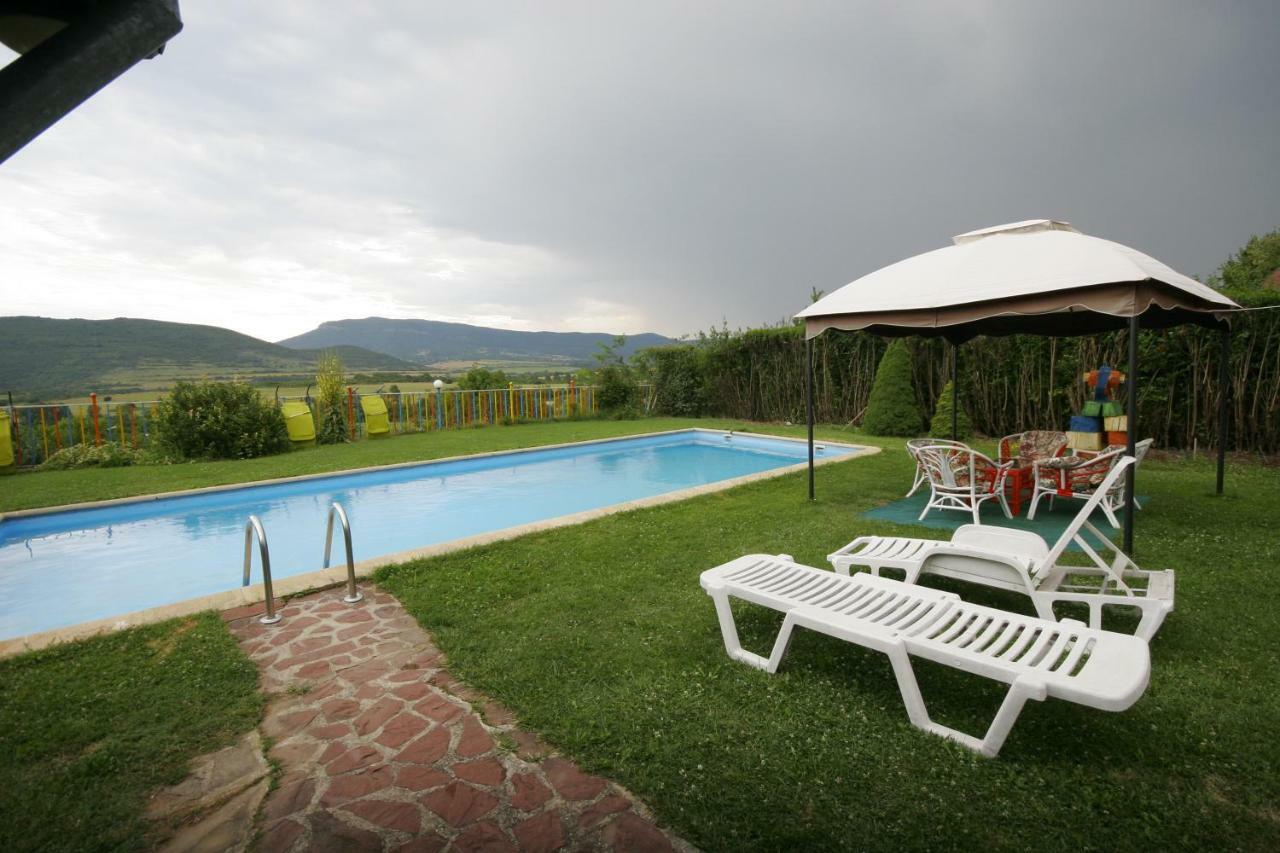 Chuchi Guest House 1 Zlatna Panega Екстер'єр фото
