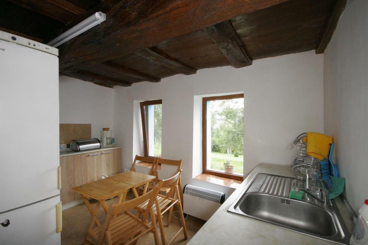 Chuchi Guest House 1 Zlatna Panega Екстер'єр фото